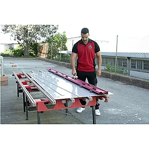 RUBI SLAB CUTTER G3 pri dlhom reze veľkoformátovej dlažby