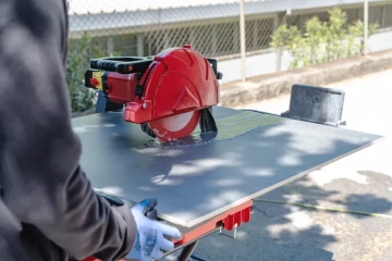 RUBI DT-250 MAX detail rezania dlažby na pohyblivom pracovnom stole